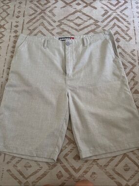 Quiksilver Men's Light Tan Flat Front Shorts